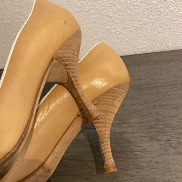 Martinez Valero Tan Leather Peep-Toe Heels Size 9 Made in Spain Elegant Classic - Picture 11 of 13